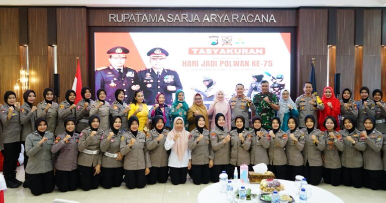 Wakil Bupati Gresik Hadiri Tasyakuran Hari Jadi Polwan ke-75