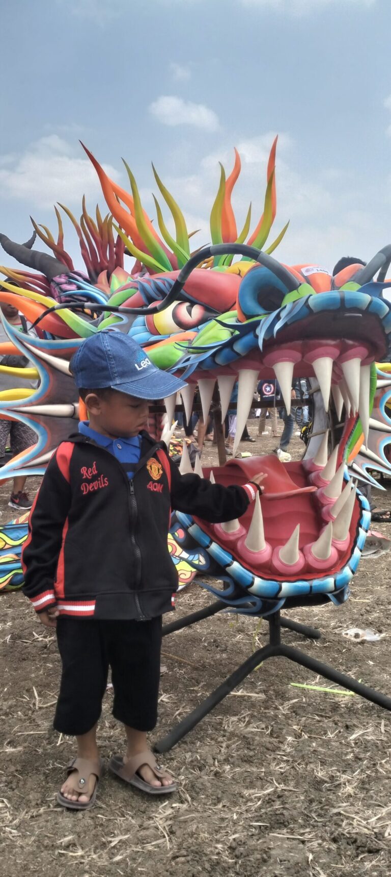 14 Negara Hadir di kite Festival layang-layang Internasional Dohoagung: Tingkat Lokal, Nasional dan internasional