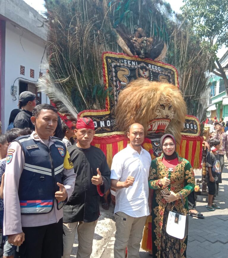 Peringati 1 Oktober Kesaktian Pancasila dan Sedekah Bumi RW 09 Kandangan Benowo