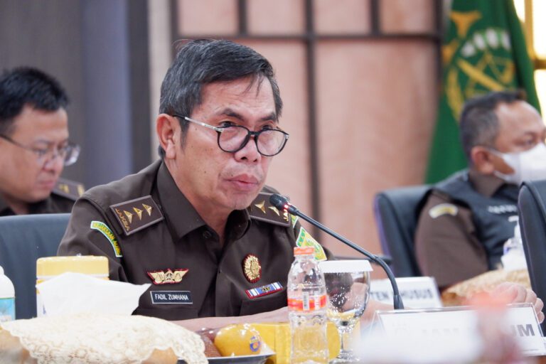 Jaksa Agung Muda Tindak Pidana Umum Menyetujui 4 Penghentian Penuntutan Berdasarkan Restorative Justice