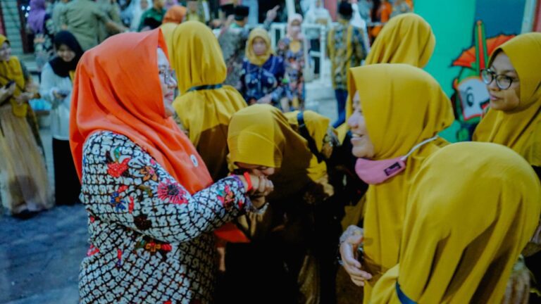 Hadiri Pembukaan MTQ Jatim ke-XXX di Kota Pasuruan. Wabup Gresik : Optimis Kafilah Gresik Suguhkan Yang Terbaik