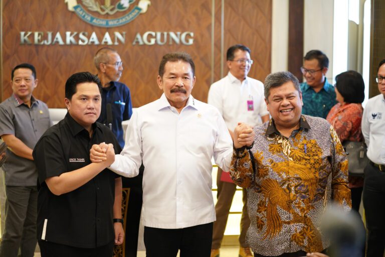 Jaksa Agung dan Menteri BUMN Sampaikan Perkembangan Perkara Dugaan Korupsi Dana Pensiun di Kementerian BUMN