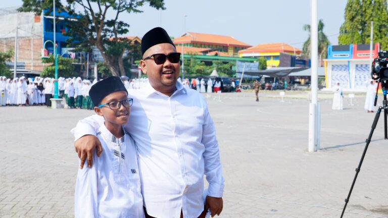 Momen Hari Santri Nasional, Bupati Gresik Harapkan Santri Dapat Pertahankan Nilai Agama Di Era Globalisasi