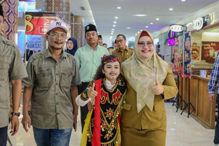 Dibuka Wabup, KWG Gelar Festival Tumpeng Nasi Krawu Jilid II.