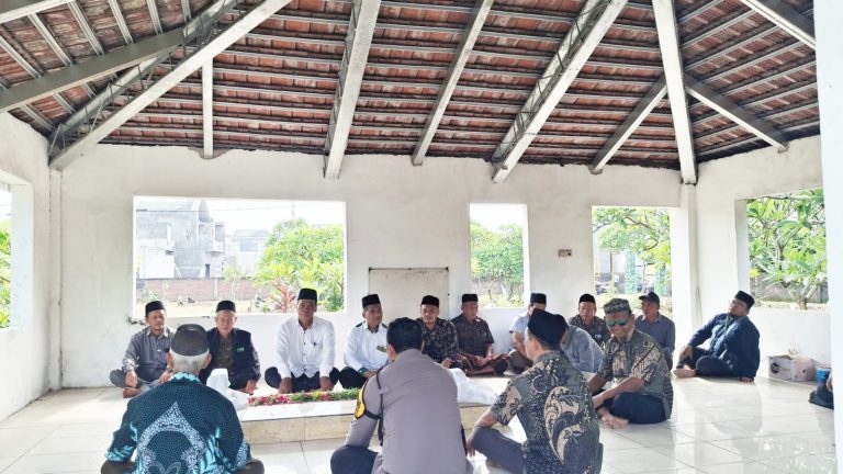 Lestarikan Budaya Bangsa Indonesia: Pemerintah Desa Bangsri Gelar Acara Tahlil Dan Do’a Bersama Dalam Ruwat Desa