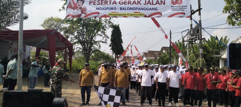 Gerak Jalan Mojopuro–Balongpanggang Semarakkan HUT RI Ke-80 Kecamatan Balongpanggang