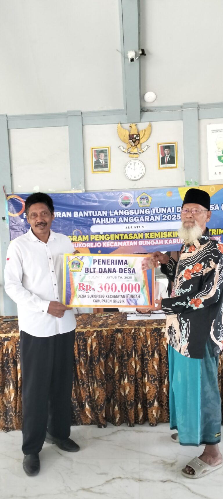 Pemerintah Desa Sukorejo Salurkan BLT-DD Tahun Anggaran 2025 kepada 32 Keluarga Penerima Manfaat