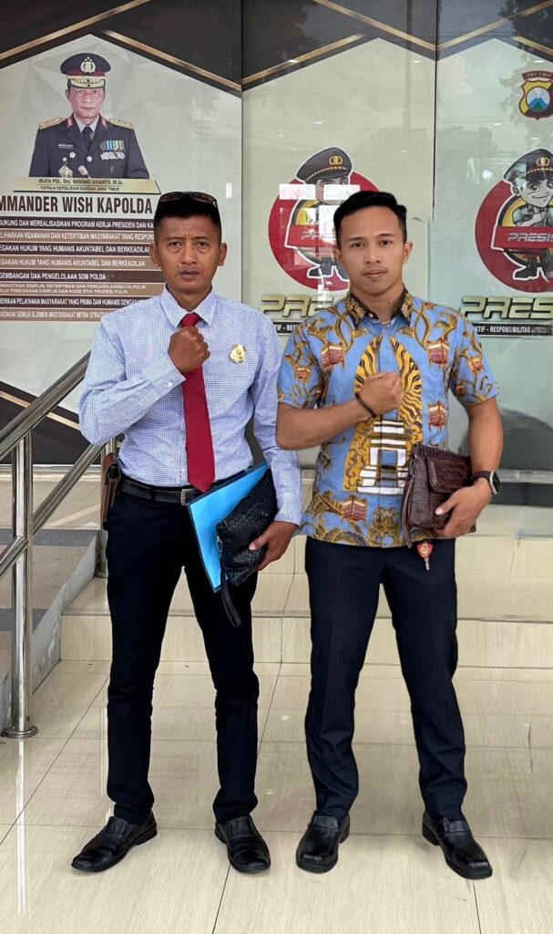 Kuasa Hukum dan Ketua T-KPK Jawa Timur